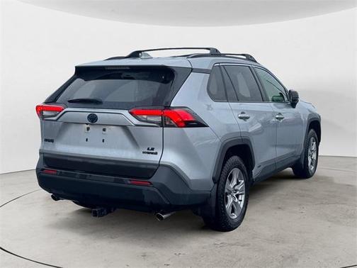 2022 Toyota RAV4 Hybrid LE
