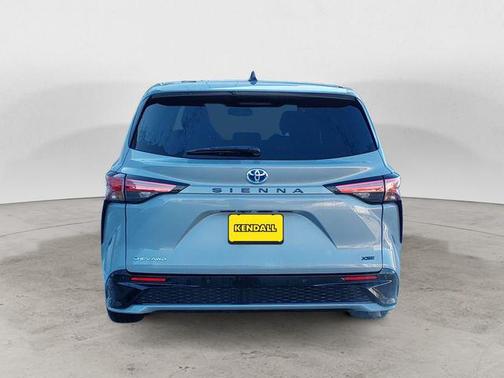 2025 Toyota Sienna XSE 7 Passenger