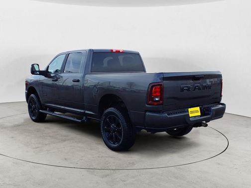 2025 RAM 2500 Big Horn Crew Cab 4x4 6'4' Box