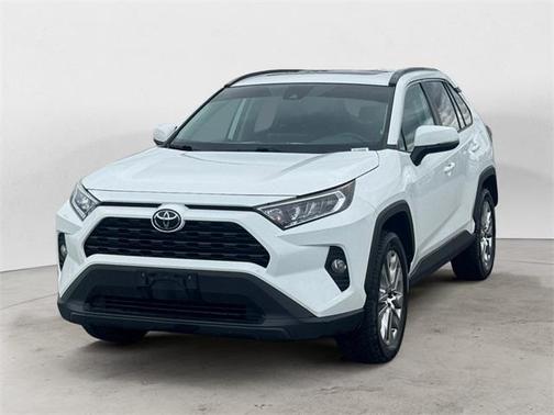 2020 Toyota RAV4 XLE Premium