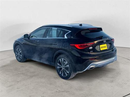 2018 INFINITI QX30 Premium