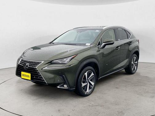 Nori Green Pearl 2021 Lexus NX 300 Luxury