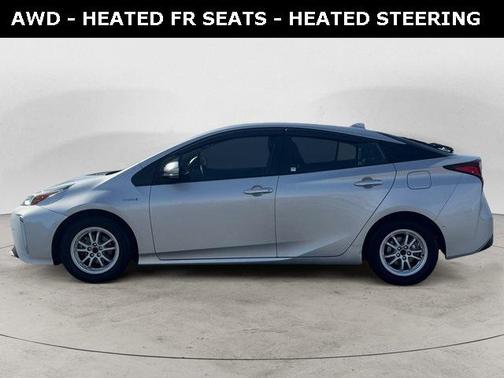2022 Toyota Prius XLE