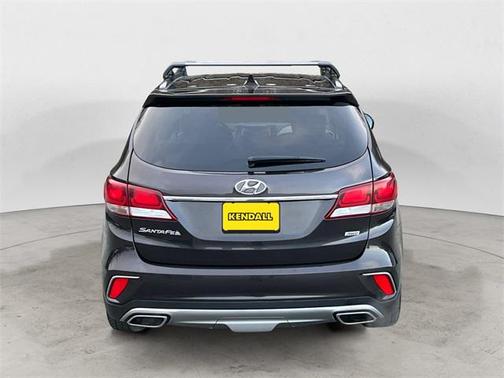 2017 Hyundai SANTA FE SE