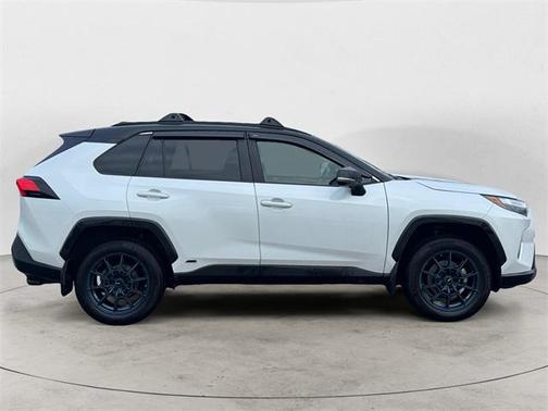 2023 Toyota RAV4 Hybrid SE