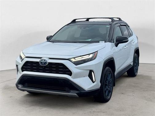 2023 Toyota RAV4 Hybrid SE