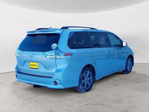 2019 Toyota Sienna SE Premium