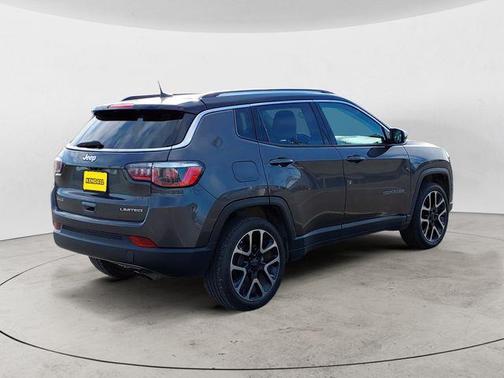 Granite Crystal Metallic Clearcoat 2019 Jeep Compass Limited