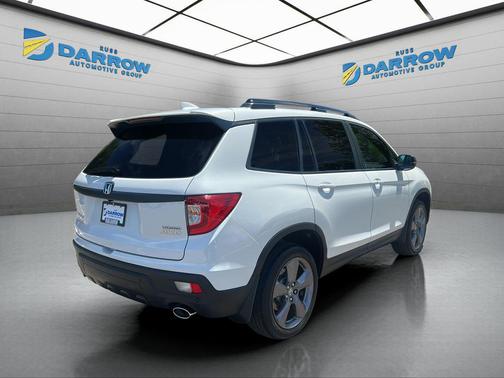 White Diamond Pearl 2019 Honda Passport Touring