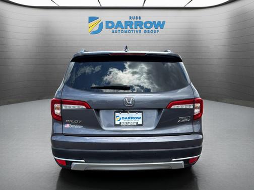 Modern Steel Metallic 2019 Honda Pilot Touring 8-Passenger