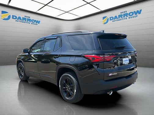 Mosaic Black Metallic 2023 Chevrolet Traverse LT Leather