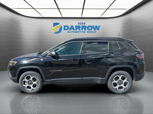 Diamond Black Crystal Pearlcoat 2022 Jeep Compass Trailhawk