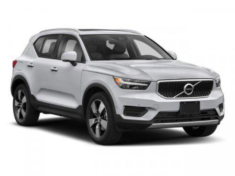 2019 Volvo XC40 T5 Momentum