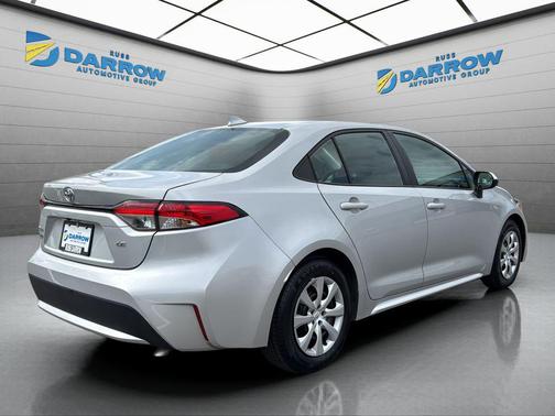 Classic Silver Metallic 2021 Toyota Corolla LE