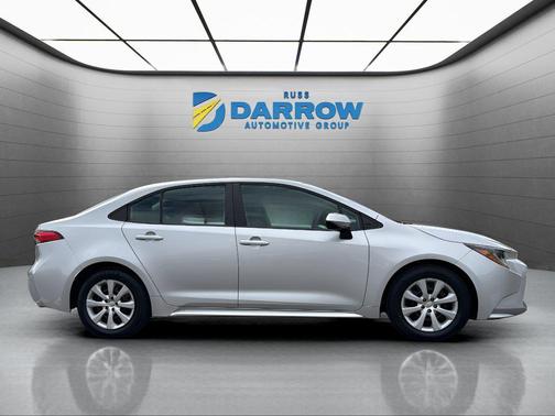 Classic Silver Metallic 2021 Toyota Corolla LE