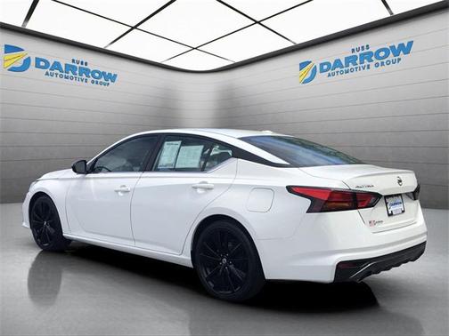 2022 Nissan Altima SR FWD