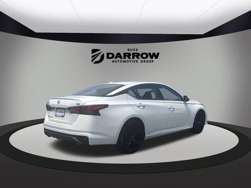 2022 Nissan Altima SR FWD