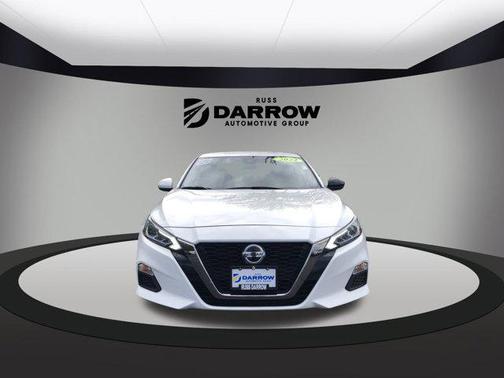 2022 Nissan Altima SR FWD