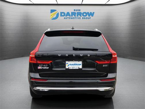 2023 Volvo XC60 B5 Plus Bright Theme