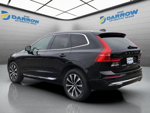 2023 Volvo XC60 B5 Plus Bright Theme
