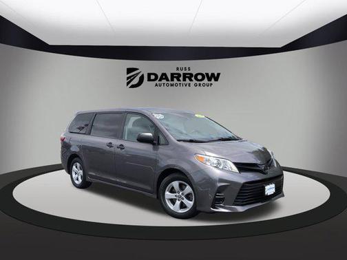 2020 Toyota Sienna SE
