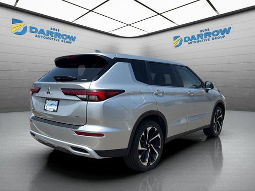 Alloy Silver Metallic 2024 Mitsubishi Outlander SE S-AWC