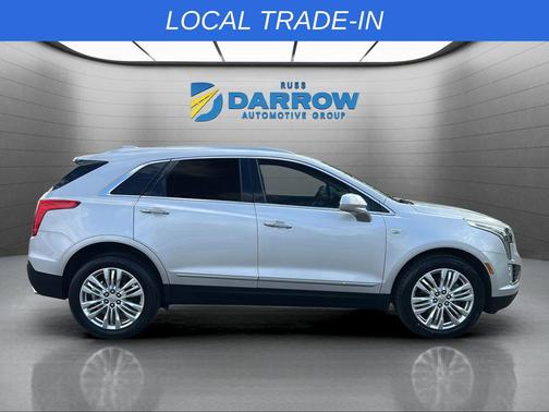 Radiant Silver Metallic 2018 Cadillac XT5 Premium Luxury