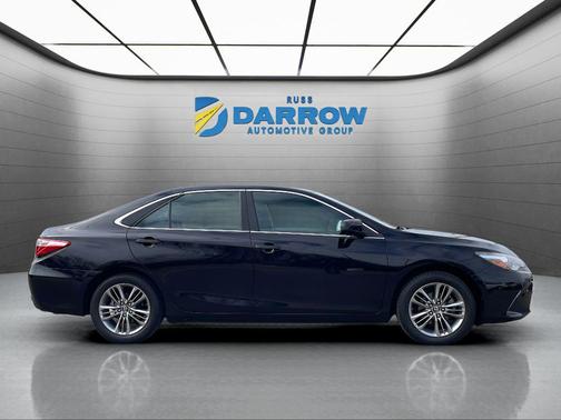 Midnight Black Metallic 2016 Toyota Camry SE