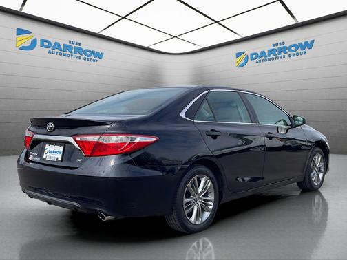 Midnight Black Metallic 2016 Toyota Camry SE