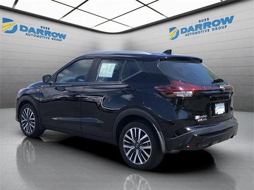 2022 Nissan Kicks SV