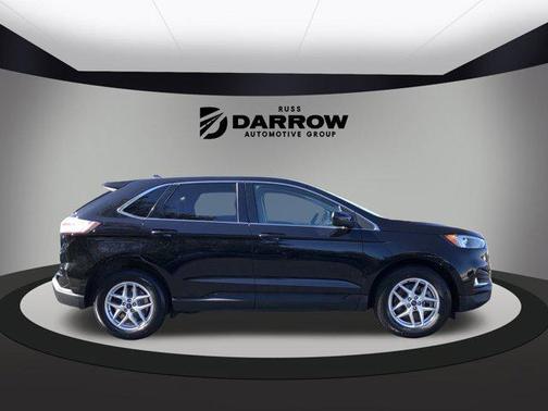 Black 2022 Ford Edge SEL