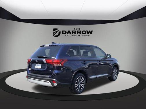 2020 Mitsubishi Outlander SE