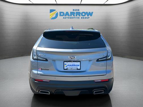 Argent Silver Metallic 2023 Cadillac XT4 Sport