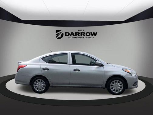 2019 Nissan Versa 1.6 S+