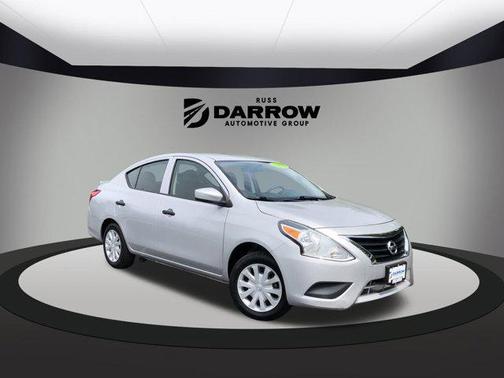2019 Nissan Versa 1.6 S+