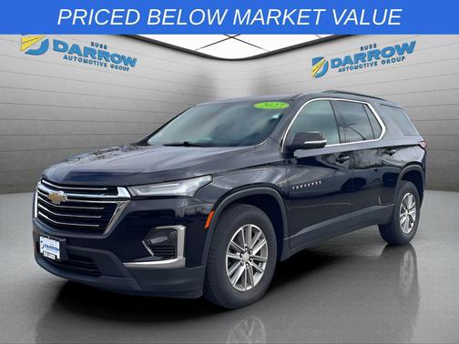 Mosaic Black Metallic 2023 Chevrolet Traverse LT Cloth