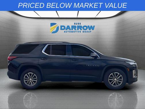Mosaic Black Metallic 2023 Chevrolet Traverse LT Cloth