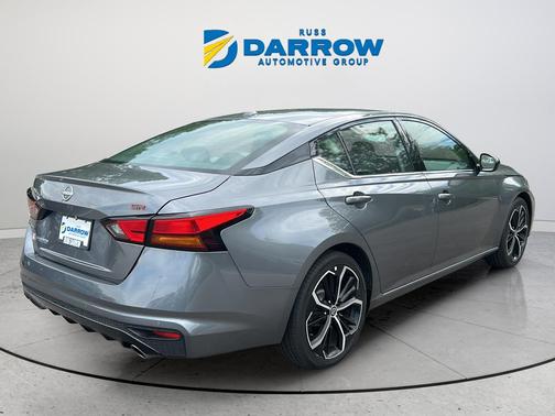 Gun Metallic 2024 Nissan Altima SR FWD