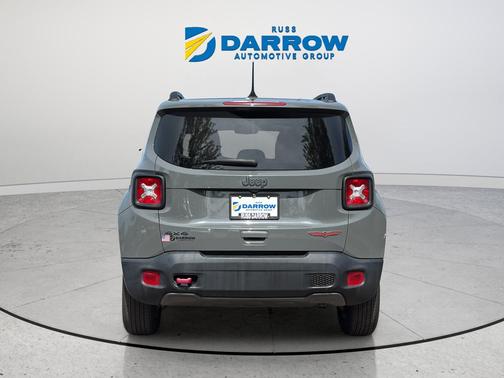 Sting-Gray Clearcoat 2022 Jeep Renegade Trailhawk
