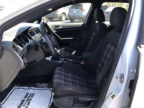 2018 Volkswagen Golf GTI 2.0T S 4-Door
