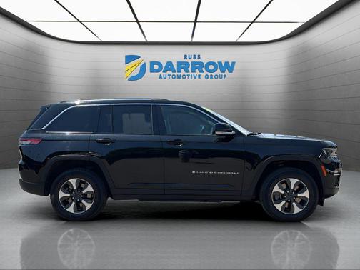 Diamond Black Crystal Pearlcoat 2022 Jeep Grand Cherokee 4xe Base