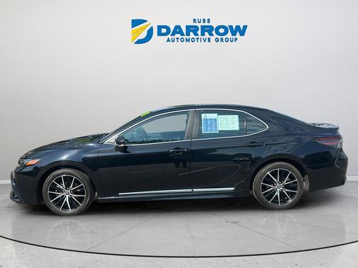 Midnight Black Metallic 2024 Toyota Camry SE