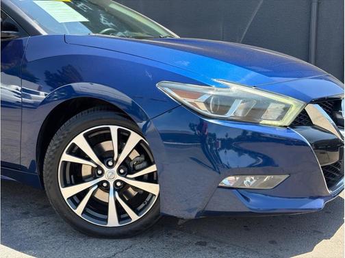 Gray 2016 Nissan Maxima 3.5 S