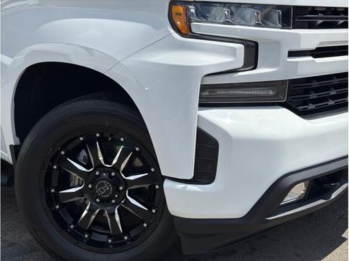White 2020 Chevrolet Silverado 1500 RST