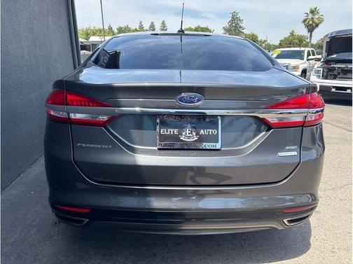 Gray 2017 Ford Fusion SE