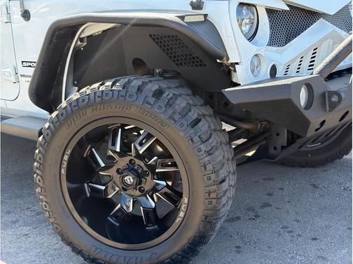 White 2018 Jeep Wrangler JK Unlimited Sport