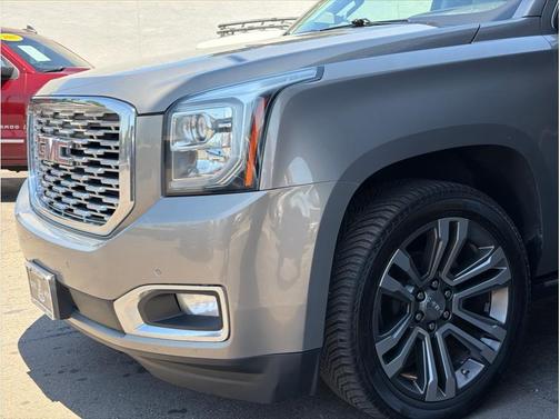 Gray 2019 GMC Yukon Denali