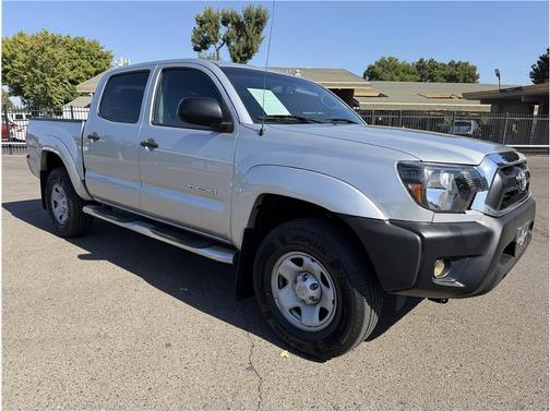 Silver 2013 Toyota Tacoma 5 FT