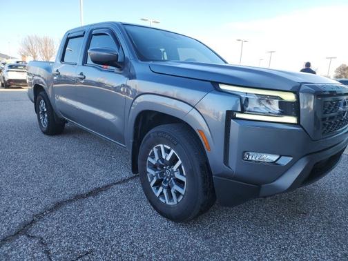 2024 Nissan Frontier SL