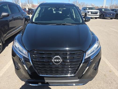 2025 Nissan Kicks Play S